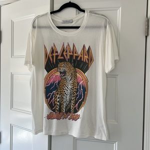 Daydreamer Def Leopard T-shirt 🐆